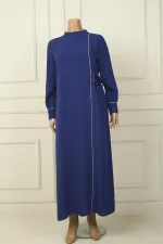 Robe longue en crêpe grande taille pour femme, avec manches zippées, ornements de pierres et fermeture à nouer sur le côté