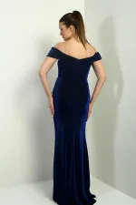 Kadın Eteği Ve Göğsü Büzgülü Astar Simli Balık Elbise