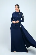 Taş İşlemeli Önü Büzgülü Astarlı Krep Saten Tesettür Elbise