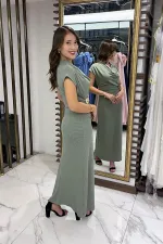 Robe longue pour femme avec col en V et détail de boucle, en Lycra