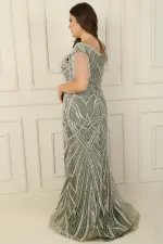 Robe sirène grande taille ornée de perles et doublée