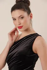 Tek Omuz Önü Büzgülü Kadife Elbise