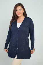 Gilet grande taille pour femme avec détails de boutons sur les manches et imprimé lettres en pierre, fil froid.