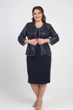 Ensemble 2 pièces pour femme, comprenant une veste en tulle ornée de sequins et de perles, une robe courte à manches demi-lune en crêpe doublée et un pantalon grande taille.