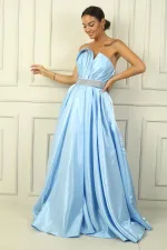 Kadın Straplez Arkadan Bağcıklı Kemeri Taşlı Astarlı Pileli Saten Tam Daire Kloş Elbise