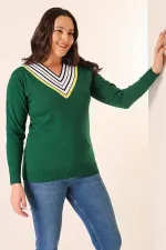 Şeritli V Yaka Büyük Beden Triko Kazak