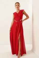 Yakası Volanlı Kemerli Şifon Yırtmaçlı Uzun Elbise