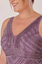 Robe longue en tulle doublée grande taille, ornée de pierres, décolleté en V devant et dos