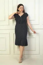 Volanlı Yaka Broşlu Simli Büyük Beden Elbise