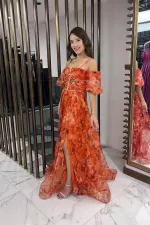 Robe longue en organza floral à fines bretelles et manches basses pour femme, doublée sur le devant, avec passepoil détaillé