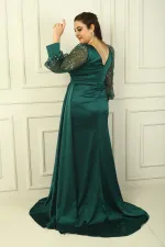 Göğsü Ve Yakası Boncuk İşlemeli Astarlı Büyük Beden Uzun Saten Abiye Elbise