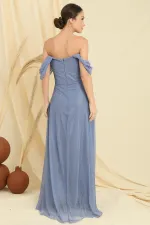 Düşük Kollu Astarlı Eteği Piliseli Simli Uzun Tül Elbise