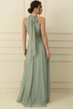 Boyundan Bağlamalı Astarlı Uzun Tül Elbise