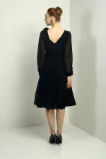 Robe midi en mousseline doublée à manches longues et détails floraux pour femme