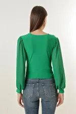 V-neck, chiffon lycra blouse with sleeves