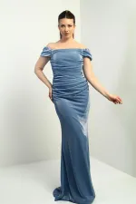 Robe sirène pailletée pour femme, jupe et buste froncés.