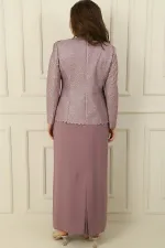 Ensemble 2 pièces grande taille composé d'une robe longue en crêpe doublée à col en pierre et d'une veste à paillettes