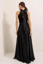 Boyundan Bağlamalı Astarlı Simli Uzun Elbise