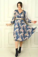 Kruvaze Yaka Astarlı Beli Kemerli Leopar Desen Pileli Saten Elbise