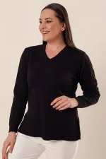 Pull en acrylique grande taille avec manches à col en V et fentes latérales