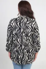 Chemise grande taille pour femme avec manches repliées et motif