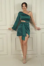 Women's Single Sleeve Low-Cut Chain-Bow Detailed Lined Short Satin Dress