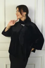 Kadın Taş Tokalı İçi Astarlı Kürk Ceket