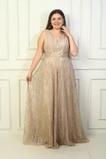 Robe de soirée longue grande taille pour femme, à bretelles larges, doublée et ornée de tulle.