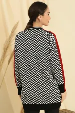 Zigzag Patterned Collar and Sleeve Stripes Comfortable Knit Tunic