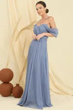 Düşük Kollu Astarlı Eteği Piliseli Simli Uzun Tül Elbise