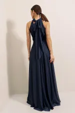 Boyundan Bağlamalı Astarlı Simli Uzun Elbise