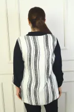 Chemise grande taille pour femme avec fausses poches, manches retroussables et rayures verticales