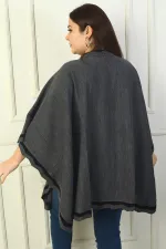 Poncho en acrylique rayé découpé au laser pour femme, grande taille