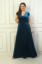 Robe longue en velours grande taille pour femme, avec décolleté en V devant et dos, fronces latérales et manches demi-lune.