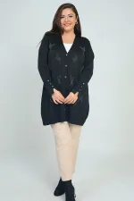 Gilet long grande taille pour femme, orné de boutons et de clous sur les manches