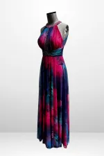 Robe longue en mousseline pour femme, drapée sur le devant, doublée, ornée de perles et de broderies florales.