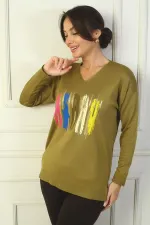 Kadın V Yaka Önü Baskılı Triko Kazak