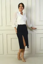 Jupe à taille élastique avec fente sur le devant sous le genou