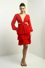 Robe courte en mousseline doublée à volants, décolleté en V devant et dos, taille marquée, pour femme