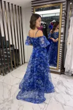 Robe longue en organza floral à fines bretelles et manches basses pour femme, doublée sur le devant, avec passepoil détaillé