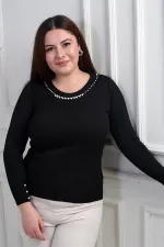 Chemisier en maille à froid grande taille pour femme, orné de perles aux manches et au col.