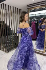 Robe longue en organza floral à fines bretelles et manches basses pour femme, doublée sur le devant, avec passepoil détaillé