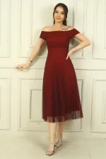 Robe Madonna à encolure Madonna, jupe plissée en mousseline doublée et doublée