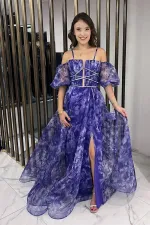 Robe longue en organza floral à fines bretelles et manches basses pour femme, doublée sur le devant, avec passepoil détaillé