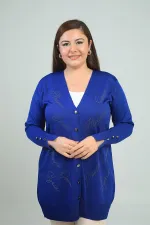 Kadın Kolları Düğme Detaylı Taş Baskı Yazılı Büyük Beden Uzun Hırka