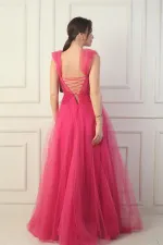 Robe de soirée princesse pour femme, décolleté en V devant et dos, manches tombantes doublées et broderie appliquée sur le haut