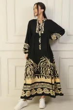 Önü Yarım Düğmeli Kolu Lastikli Empirme Tesettür Uzun Elbise