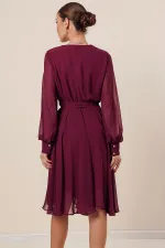 Robe en mousseline doublée à manches longues et à double boutonnage