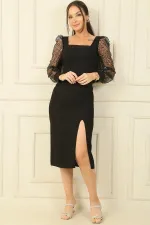 Robe à encolure carrée et manches en tulle à sequins