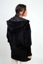 Kadın Kapüşonlu Önü Düğmeli Astarlı Kolları Ribanalı Angora Kaban